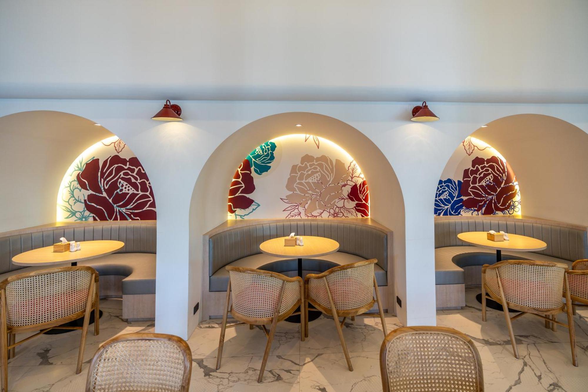 Hotel Midtown Ratsada Phuket Exterior photo